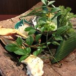 お昼の会席コース 3700円 の八寸：大地の恵み5種封じ込め