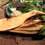 銀座 水野 - お昼の会席コース 3700円 の八寸：焼き筍