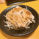 元祖ニュータンタンメン本舗 - 茹で豚にんにくポン酢450円