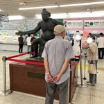 永楽 - 小岩駅に降り立ちますと、名人横綱栃錦の銅像前は諸先輩方達の集合場所に