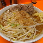 暴豚製麺所 - 小ラーメン６８０円。小でも十分すぎるボリューム！！