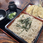 Sarashina Soba Isogiri - あじ天ざるそば900円