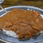 麺屋 よしすけ - 金曜カレー。710円なり
      旨みの強いもったり粘度高めなカレー
      米350g(正確には362g)に見合ったカレー量