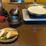 奈良町豆腐庵 こんどう - 厚揚げと湯豆腐