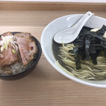 煮干しラーメン ゼクウ - ミズガルズ、チャーシューご飯
