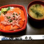 笹舟 丼丸 - ネギトロサーモン丼(お吸い物付くの知らなくて味噌汁作っちゃった)