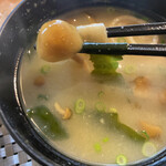 割烹 丸一 - ナメコの味噌汁は大好き。