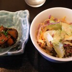 うみからそらへ - 小鉢とサラダ