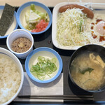 Matsuya - ソーセージエッグ定食-納豆
