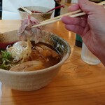 焼きあご塩らー麺 たかはし - 柔らかい煮豚