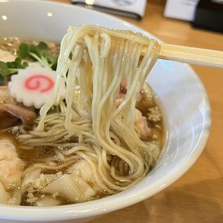 The noodles are also excellent! Medium-thin noodles delivered directly from Kanagawa's famous restaurant Shina Soba and Noodle Factory!