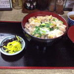 福栄食堂 - 親子丼550円