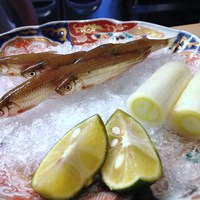 割烹　梅津 - 琵琶湖産もろこ→