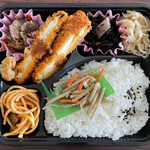 那覇市役所内売店 - ＊日替り弁当（¥330）
            （はなみ弁当）