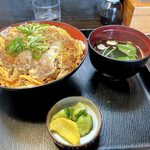 吉ひろ - カツ丼の全貌！750円！