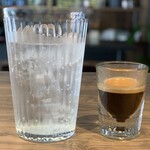 Cafe&LiveBar BRAN - エスプレッソトニック。暑い夏に爽やかな1杯です。
テイクアウト可能です！