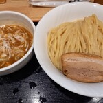 麺屋 睡蓮 - つけ麺（大盛り）