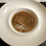 ワキヤ 一笑美茶樓 - ふかひれの上海風煮込み(ハーフサイズ)