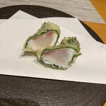 Sea bream leaf roll