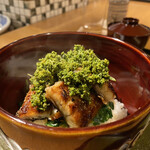 Okamoto - 岡山天然海うなぎの蒲焼、花山椒の佃煮の丼