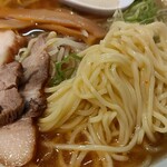 金明飯店 - 麺とチャーシュー