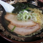 こく一番 ラーメン みどりや - チャーハンに付いてきましたラーメンです（２０１３年３月）。