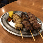 やきとん酒場 ぎんぶた - シロ、レバー、カシラ