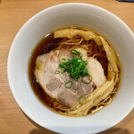 らぁ麺 まる鈴 - 【醤油らぁ麺】　800円