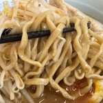 ラーメン もっけだの - 『青唐味噌+味玉(スクラッチクーポン)』の麺