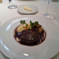 オオハラ エ シーアイイー - メインのフィレ肉。