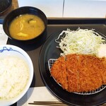 Matsunoya - ロースカツ定食・ﾄｯﾋﾟﾝｸﾞポテトサラダ