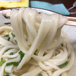 讃岐うどん いわい - 太さ不揃いうどんのリフトアップ