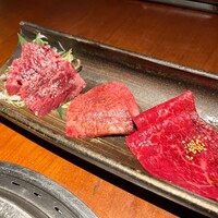 蕃 YORONIKU - 