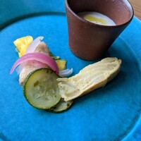 リストランテ シエロ - ズッキーニはミント風味にソテー。コリンキー（カボチャの種）はマリネに。
