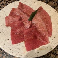 うしごろ 貫 恵比寿本店 - 極上希少部位三種盛り［タレ］特上ミスジ/リブ芯/ランプ