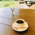 ミンタル  - テラスのテーブル