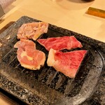 Iwayaki Pontochou Kotoshi - 肉三昧を岩焼で