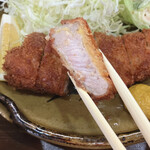 かつ膳 - 肉断面