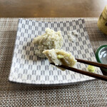 石臼挽き蕎麦香房 山の実 - ワサビは、蕎麦がきと一緒だとツンとしないだ(● ˃̶͈̀ロ˂̶͈́)੭ꠥ⁾⁾