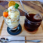 Cafe itsuka - ２色のみたらし白玉パフェ・オーガニックアイスコーヒー