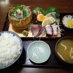 庄や - 並刺身定食 980円