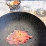 La Brianza - この日のブレザオラは生ハムみたいなスライスでしっとりねっとりしてて、サシが入っていて美しかった♡もちろんとても美味しかったです。