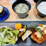 Chiyuzu Kitchen - 豚肩ロース・キノコのトマトソース・チーズグラチネ990円