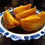 虎徹 - たまねぎの醤油漬け