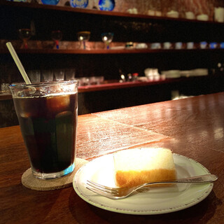 トムズカフェ_1