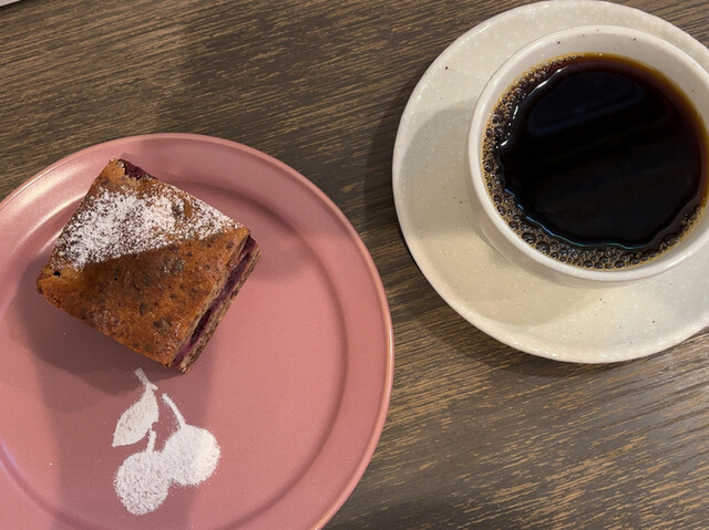 ル カフェ デ トロワフレール （Le Cafe des Trois Freres）のご予約