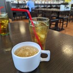 やっぱりステーキ - スープと烏龍茶