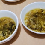 台湾料理 百味鮮 - サービスの、中華スープ☆