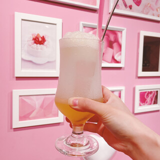 Sweets&Champagne A LA MODE_0