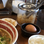 徳島ラーメン 麺王 - たまご別添えにて